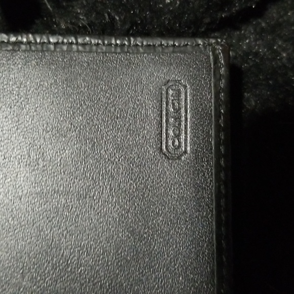 Checkbook cover - Picture 2 of 4